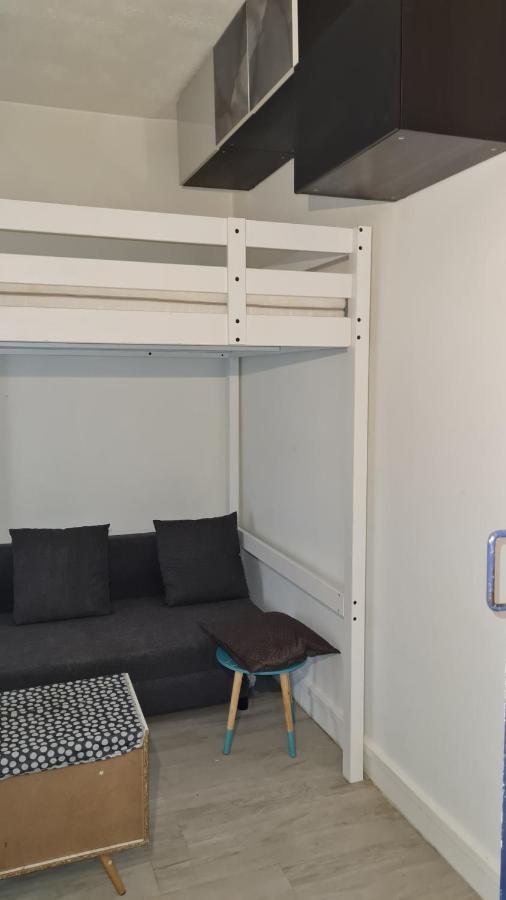 Appartement Studio à Montmartre à Paris Extérieur photo